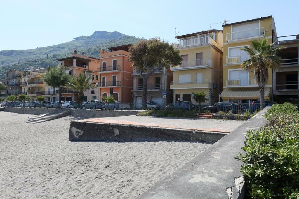 Appartamento Vicolo A Mare, Mazzeo Esterno foto